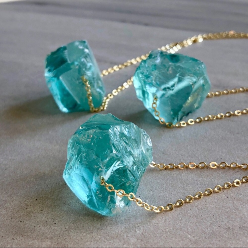 ❗️LAST❗️ Raw Aquamarine Quartz Crystal Necklace - Picture 4 of 8